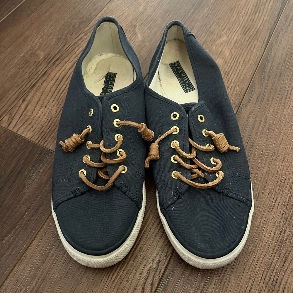 Navy Sperrys